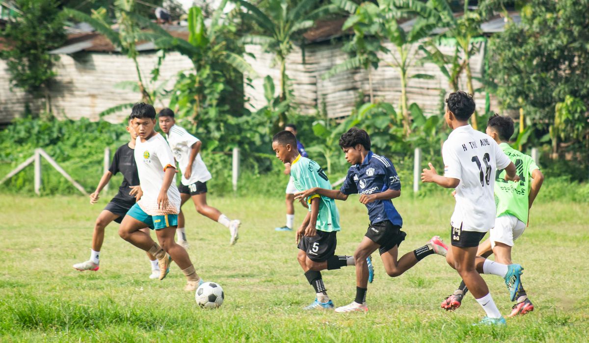 Improving ball control for young players